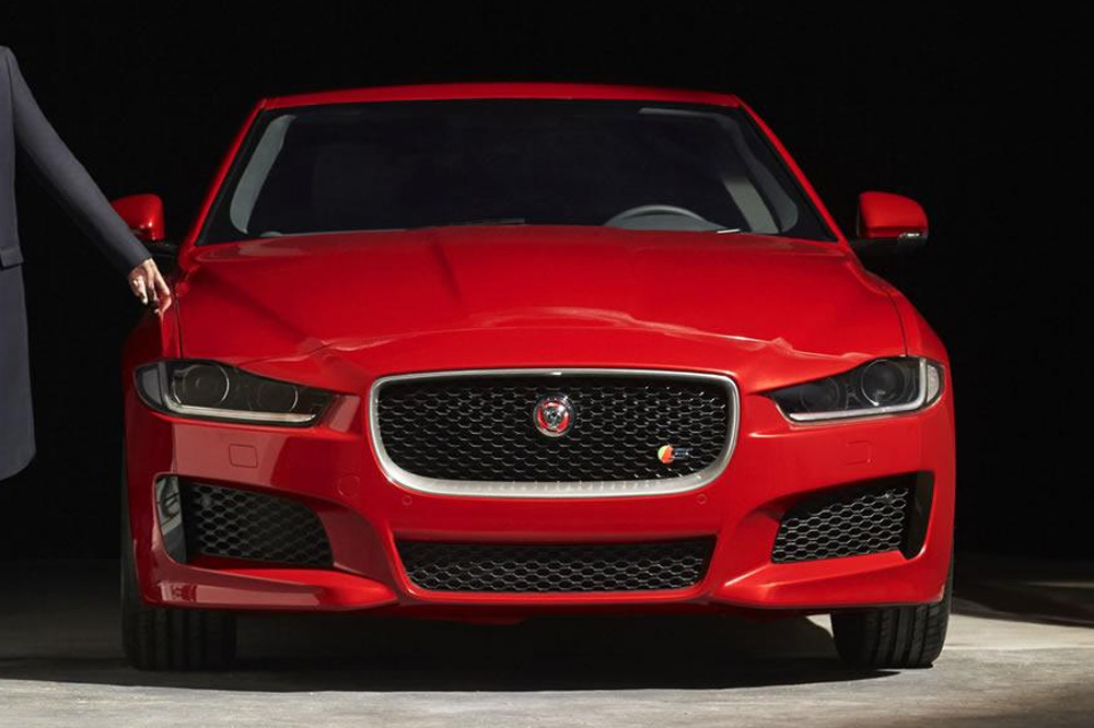 Novedades París 2014 Jaguar-XE-S Salón de París Jaguar-XE-S