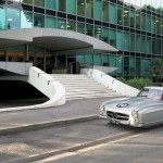 Mercedes-300-SL-Coupé-levitando