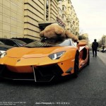 lamborghini-aventador-oso-peluche-techo-frente