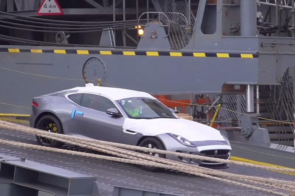 Rescatados los 1.400 Jaguar, Land Rover y MINI del carguero varado rescatados-1400-vehiculos-carguero-varado (9)