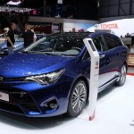 toyota-avensis-2015 (32)