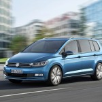 volkswagen-touran-2015-lateral
