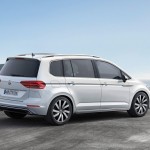 volkswagen-touran-2015-trasera-r