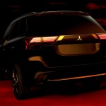Mitsubishi-Outlander-2016