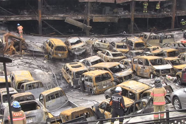 Un incendio destruye más de 500 vehículos en un concesionario de Corea del Sur