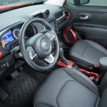 siete-mejores-interiores-2015-jeep-renegade (3)