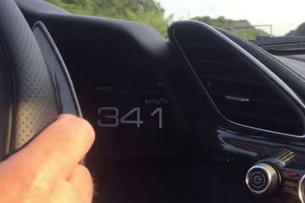 Vídeo: un Ferrari 488 GTB a 341 km/h en la Autobahn ferrari-488-gtb-341-kmh-autobahn