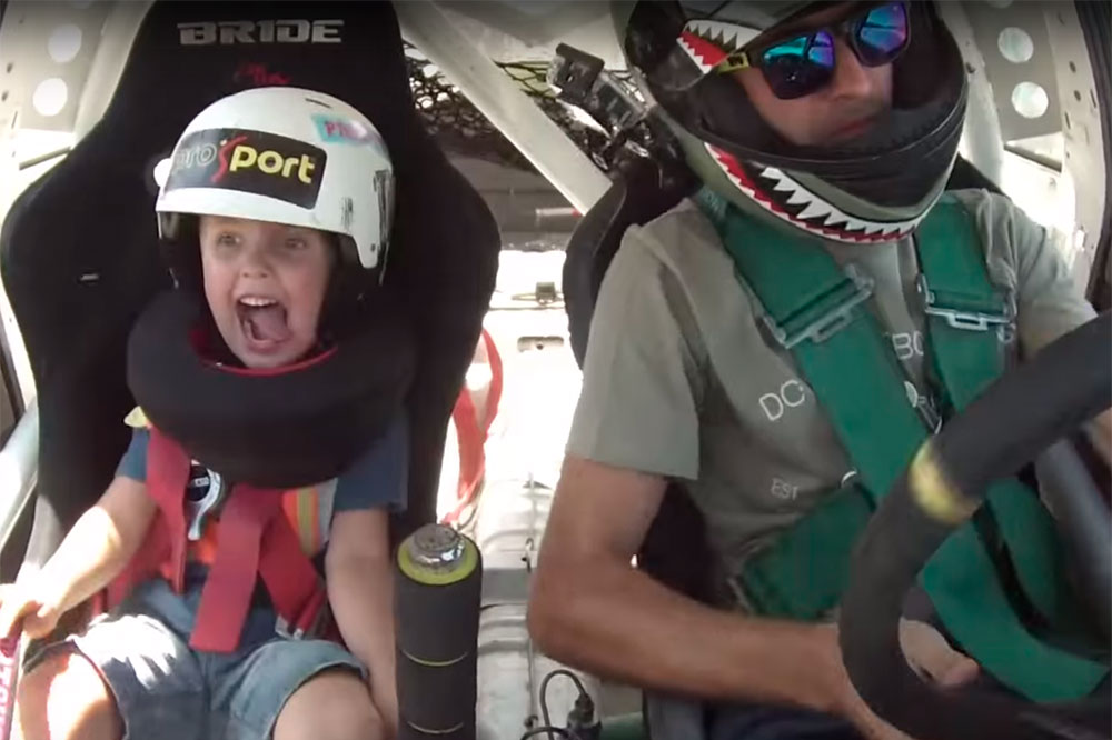 Vídeo: un padre drifta con su hijo de cinco años drift-niño-5-años
