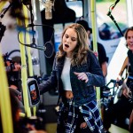 Zara Larsson cancion autobus electrico Gotemburgo