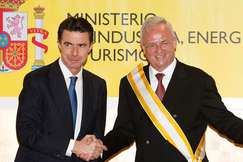 PSOE manifiesta que Soria "no da pie con bola" en el caso Volkswagen Martin Winterkorn y José Manuel Soria