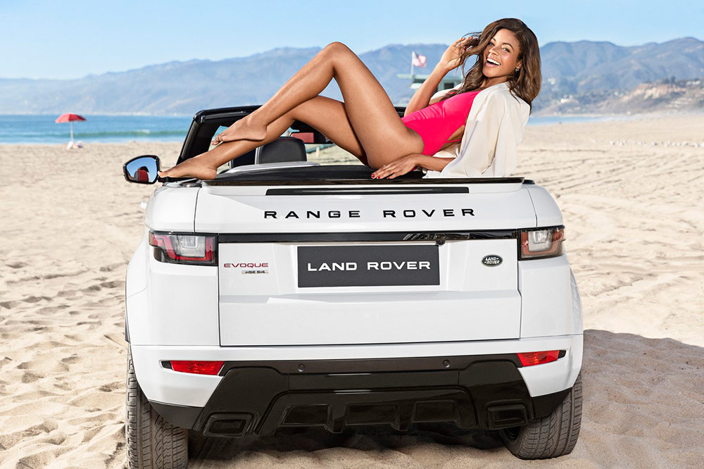 Naomie Harris, chica Bond, posa junto al Range Rover Evoque Convertible naomie-harris-range-rover-evoque-convertible