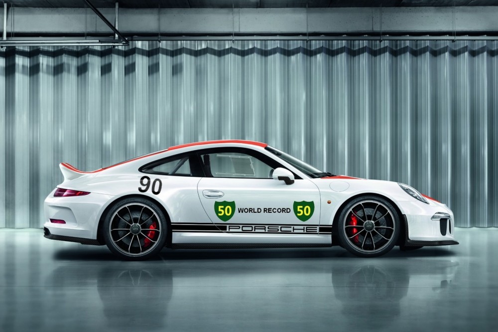 Primeros render del Porsche 911 R