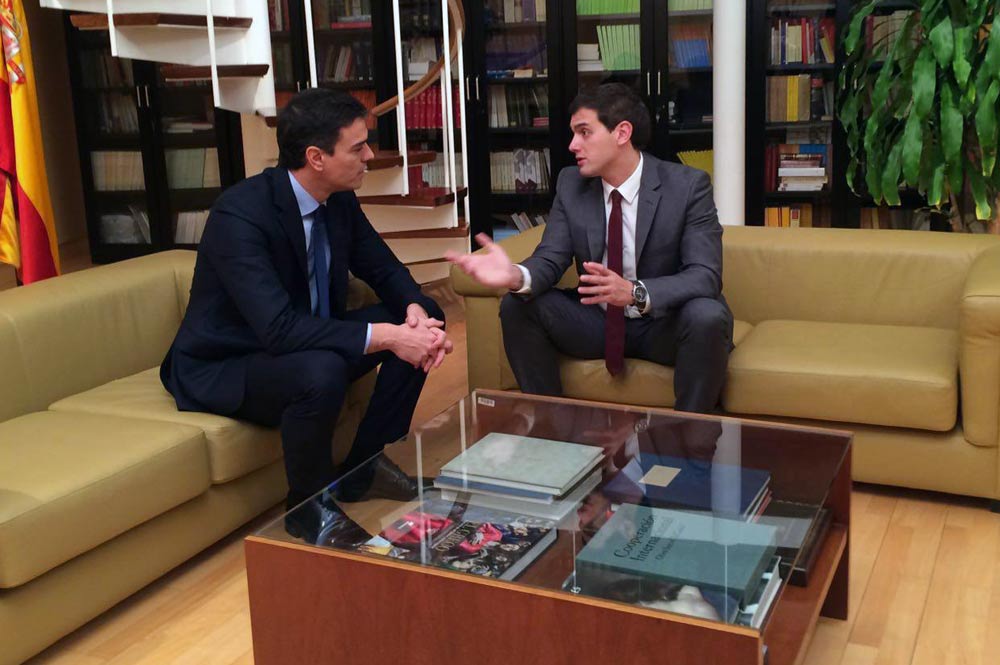 PSOE y Ciudadanos acuerdan suprimir el impuesto de matriculación suprimir-impuesto-matriculaciones-psoe-ciudadanos