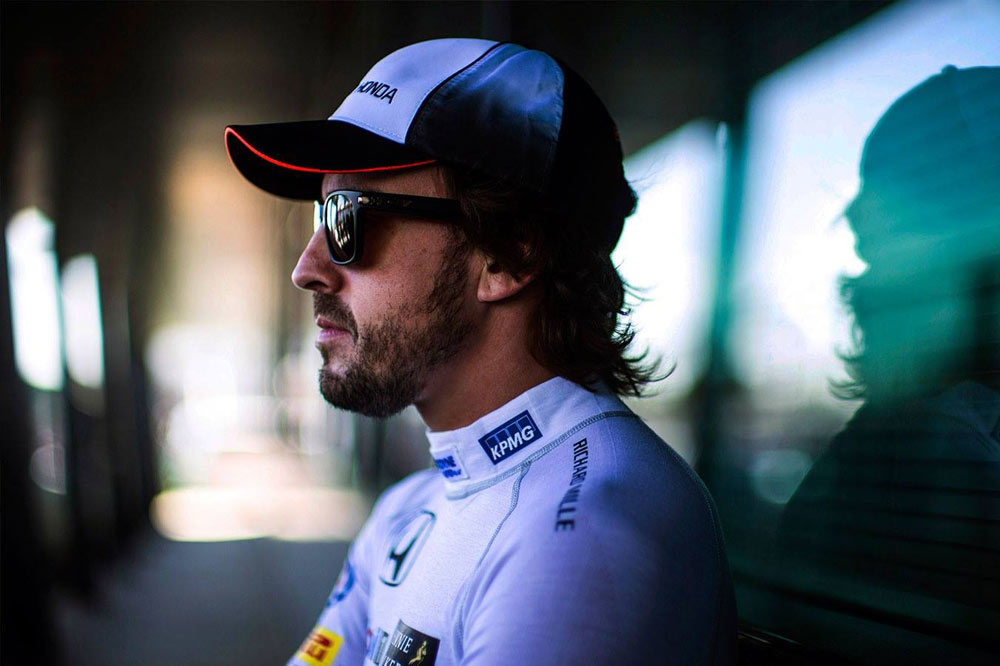 Alonso: "Alguna costilla fracturada podría clavarse en el pulmón" Declaraciones Fernando Alonso previas al GP Bahréin 2016