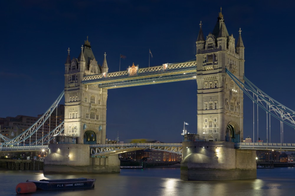 tower-bridge-londres-top-gear (1)