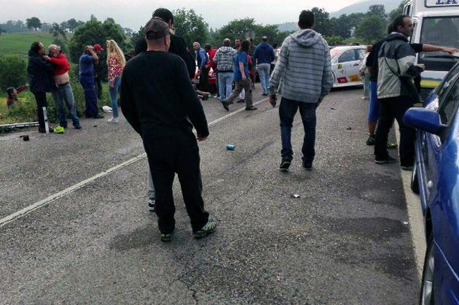 Un accidente en el Rallye de Santander deja 17 espectadores heridos Accidente Rallye Santander 2016