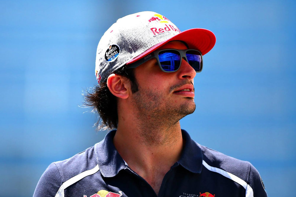 Carlos Sainz renueva con Toro Rosso para 2017 Carlos Sainz renueva con Toro Rosso para 2017