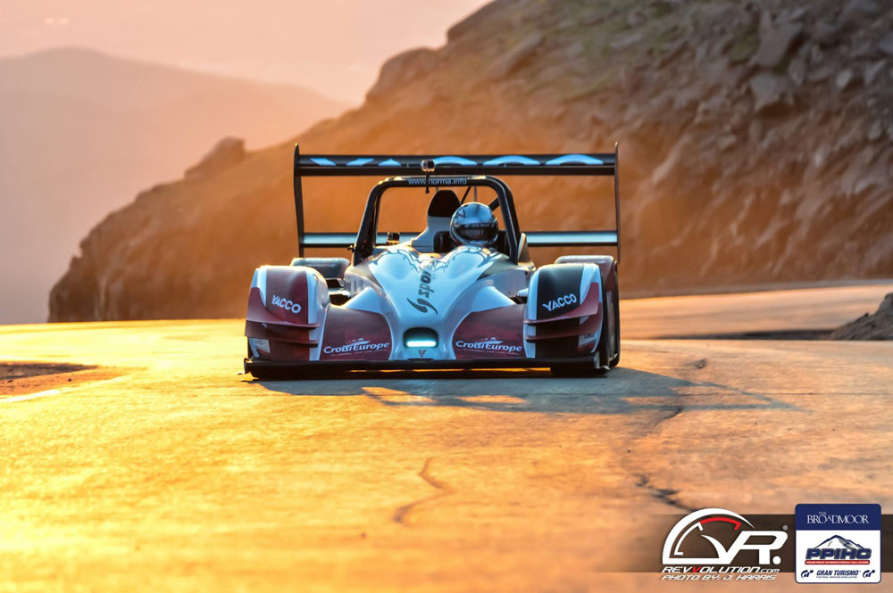 Romain Dumas consigue la victoria en Pikes Peak 2016