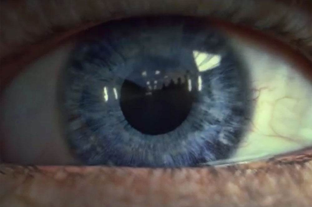 Prohibido el anuncio del Audi R8 por conectar velocidad con emoción