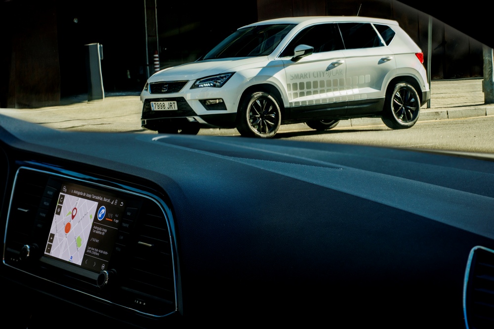 SEAT Ateca Smart City Car: con localización de aparcamiento libre