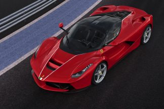 El Ferrari LaFerrari número 500, subastado por 7 millones de dólares