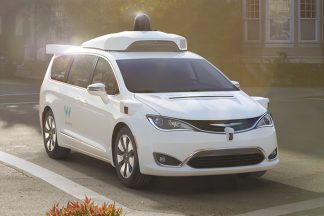 Google y FCA presentan un Chrysler Pacifica autónomo