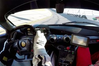 Vídeo: un Ferrari FXX K de 1.050 CV a más de 320 km/h