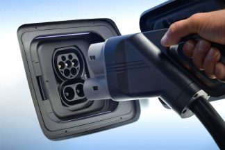 El 69% de los españoles, dispuesto a comprar un coche eléctrico Coche eléctrico