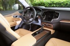 Volvo XC90 D5 Momentum salpicadero