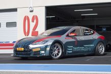 El Tesla Model S de carreras pasa de 0 a 100 km/h en 2,1 segundos