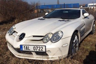 Este Mercedes SLR McLaren está embargado y ‘abandonado’ desde 2011