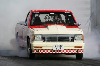 A subasta este Chevrolet S10 de 1984 con 900 CV para carreras de aceleración Chevrolet S10 1984