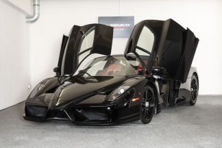 A la venta uno de los pocos Ferrari Enzo en color negro Nero Venta Ferrari Enzo Negro Nero