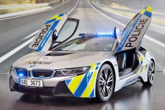 La Policía de la República Checa recibe un BMW i8