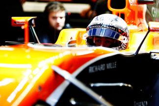 GP España 2017: el McLaren de Alonso se rompe tras dar una sola vuelta