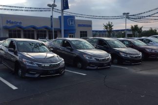 Dañados 30 coches durante el robo de llantas en un concesionario Honda