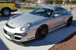 Venden un Porsche 911 GT3 con motor 6.2 V8 de Corvette
