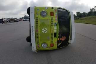 La VW T2 de carreras más peculiar del planeta