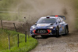 Rallye Polonia 2017: Neuville gana tras el accidente de Tanak Rallye Polonia 2017 final