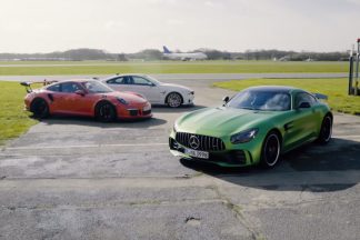 Vídeo: Chris Harris enfrenta al AMG GT R contra el 911 GT3 RS y el M4 GTS