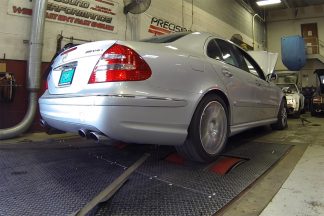 ¿Cuánta potencia produce un Mercedes E 55 AMG tras casi 650.000 km?