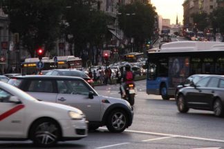 Madrid prohíbe aparcar en la zona SER a los no residentes