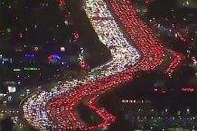 Vídeo: terrorífico atasco en Los Ángeles antes de Acción de Gracias atasco Los Ángeles Interestatal 405 Acción de Gracias