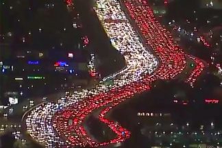 Vídeo: terrorífico atasco en Los Ángeles antes de Acción de Gracias atasco Los Ángeles Interestatal 405 Acción de Gracias