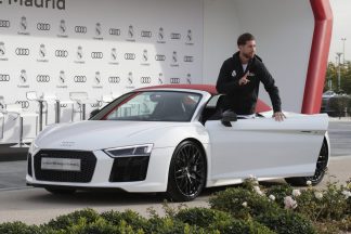 Los jugadores del Real Madrid recogen sus Audi para 2018-2019 Sergio Ramos, jugador del Real Madrid, recogiendo su Audi para 2018-2019