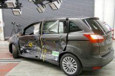 Test Euro NCAP Ford Gran C-Max 2