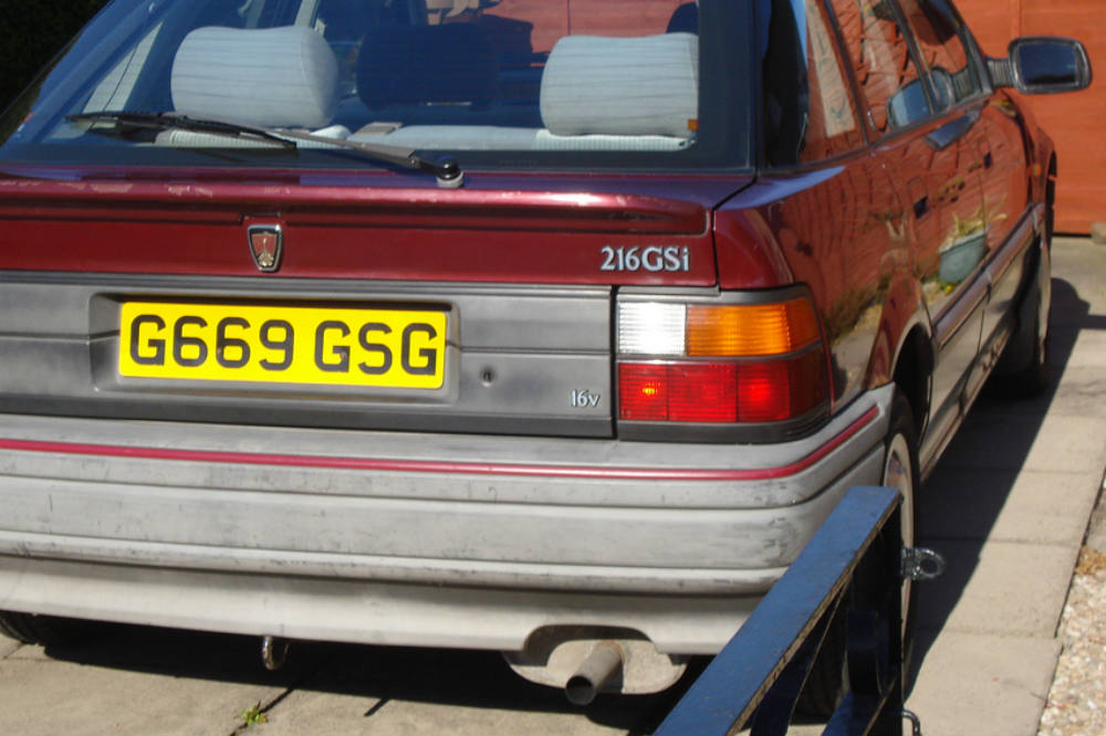 Diferentes coches mismas piezas Rover 200