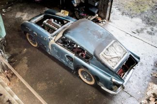 A subasta este rescatado Jaguar XK140 Michelotti de 1955 Jaguar XK140 Michelotti