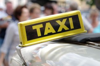 Taxi, Uber y Cabify, ¿cuál es más barato? Taxi, Uber y Cabify