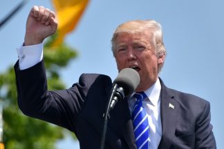 Donald Trump y su sueño de conducir un coche de NASCAR Donald Trump NASCAR